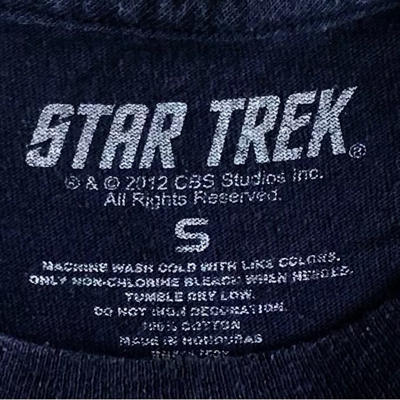 Navy Cotton “Trek Yourself before You Wreck Yourself” Graphic T. 2012 - Picture 5 of 5